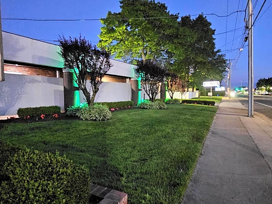 112 Motel