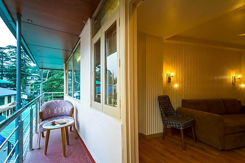 Tripli Hotels M & Resort