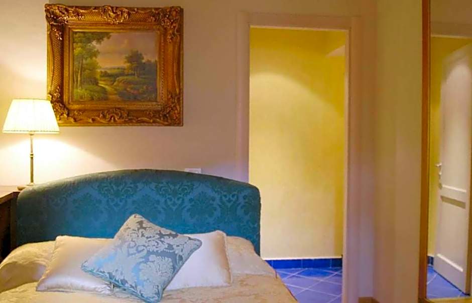 Tornabuoni La Petite Suite