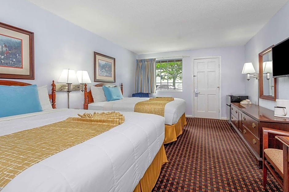 Travelodge by Wyndham Cape Cod Area