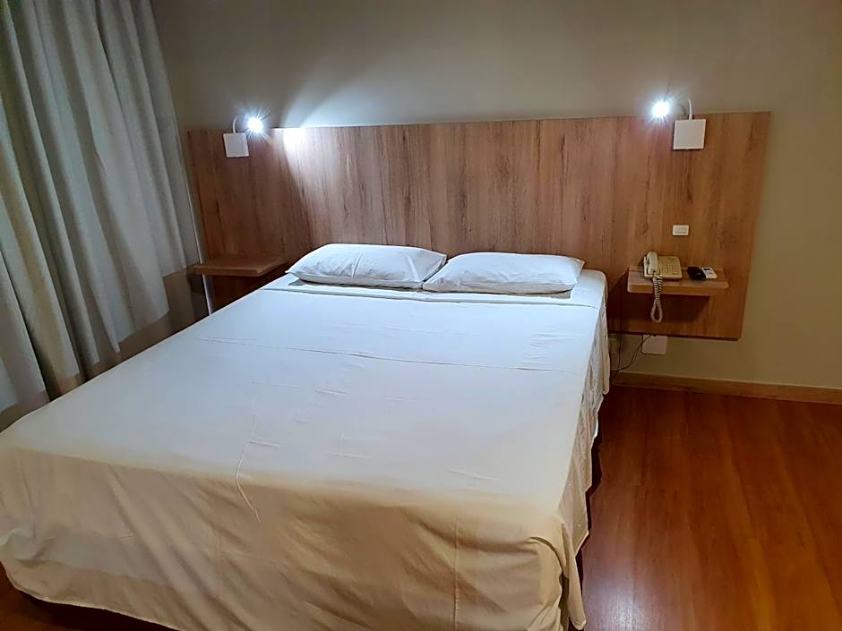 Alta Reggia Plaza Hotel