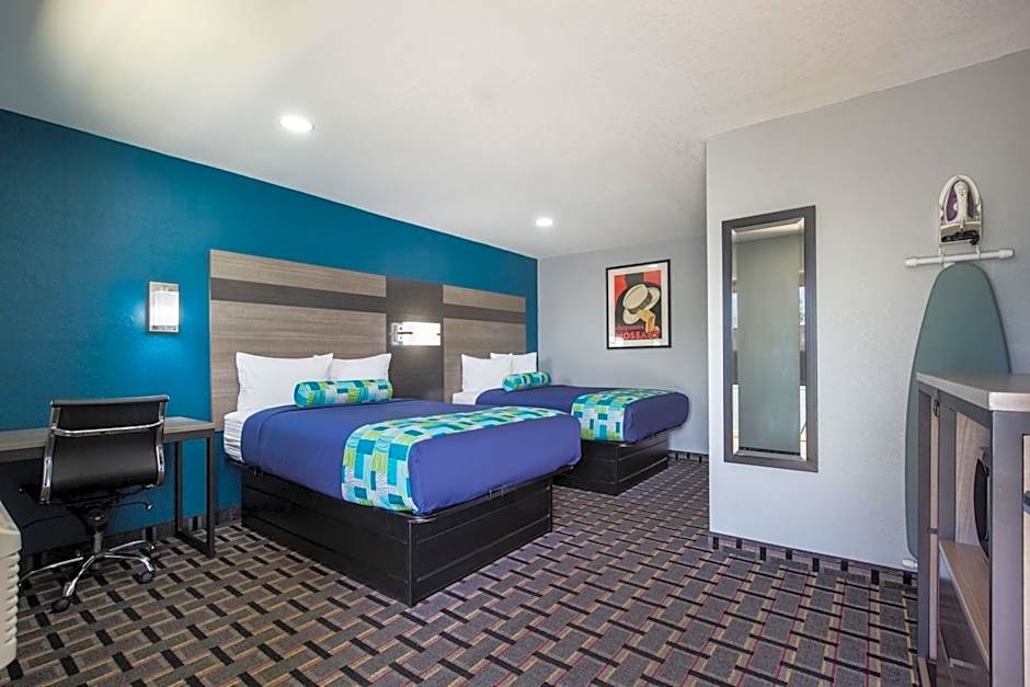 Knights Inn & Suites Salem, IN