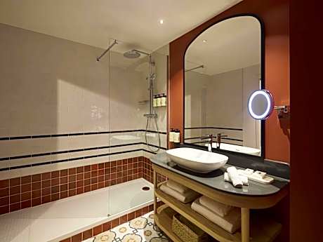 Superior King or Twin Room
