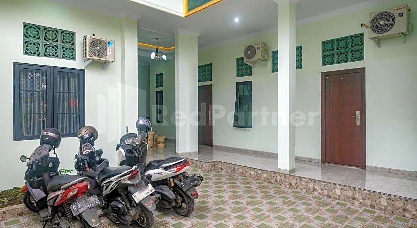 Trubus Guesthouse Syariah Magelang Mitra RedDoorz