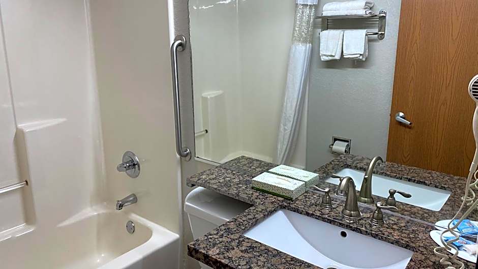 Microtel Inn & Suites by Wyndham Ardmore