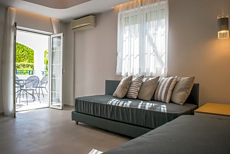 ONE BEDROOM SUITE GROUND FLOOR C5