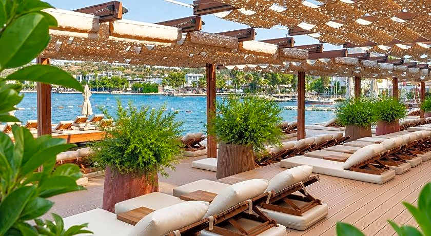Mare Deluxe Residences  & Villas