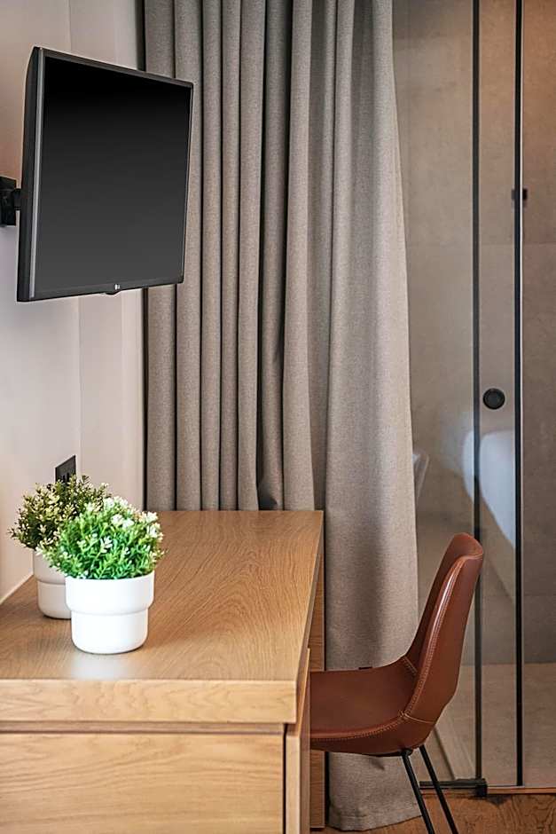 Theofilos City Hotel