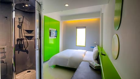 Day Pass 12 Hours at POP! Room (8AM-8PM)