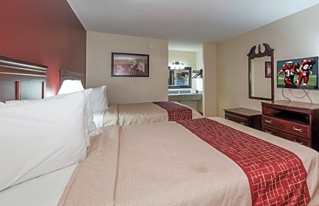 Deluxe Queen Room with Two Queen Beds - Disability Access/Non-Smoking