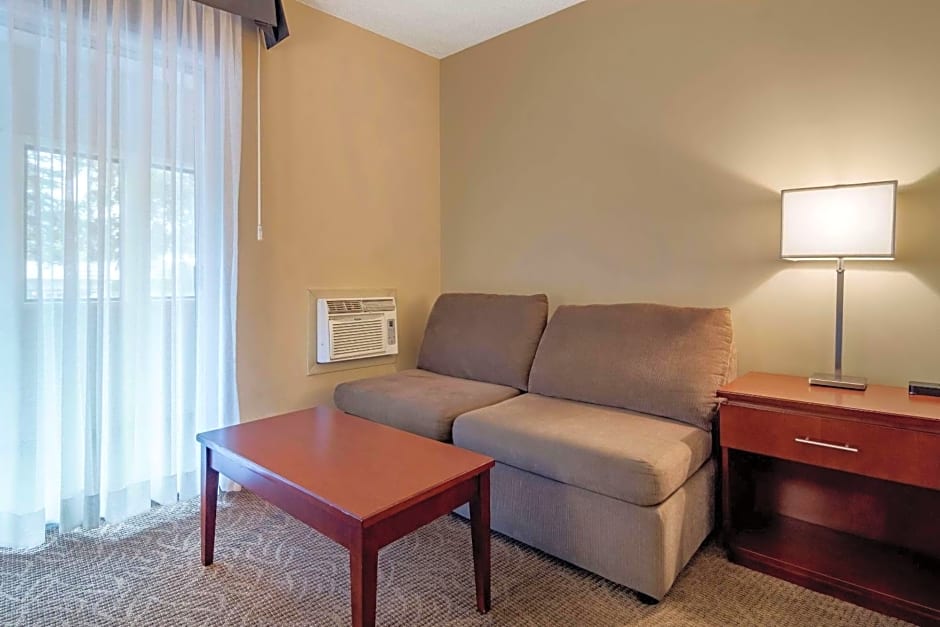 Hotel Penticton, Ascend Hotel Collection