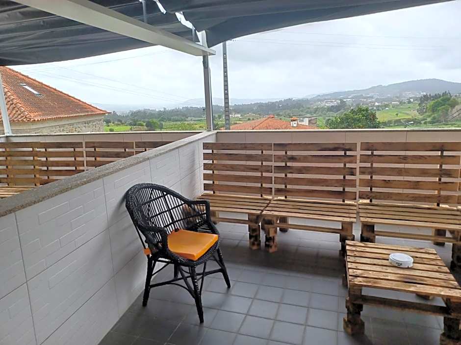 Leonchic - Guest House com Piscina de Água Salgada