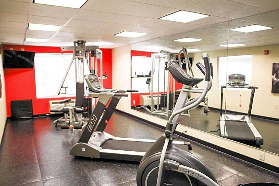 Country Inn & Suites by Radisson, Chester, VA