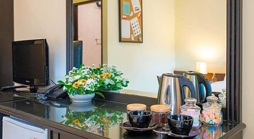 The Lokal Hotel Phuket