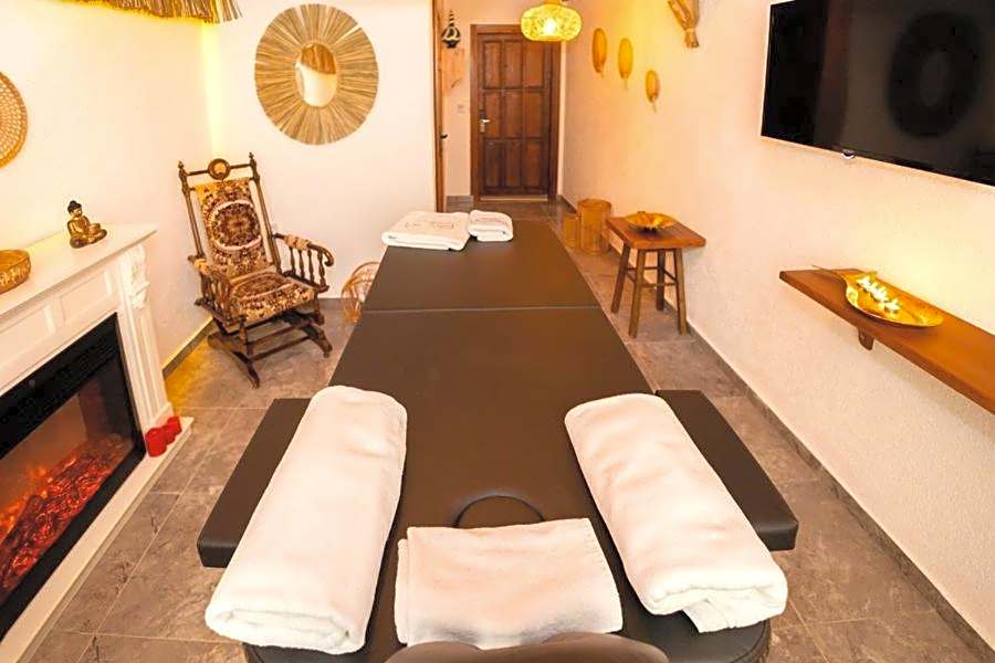 west coast boutique hotel