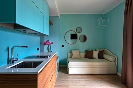 Comfort Studio with Lateral Lake View