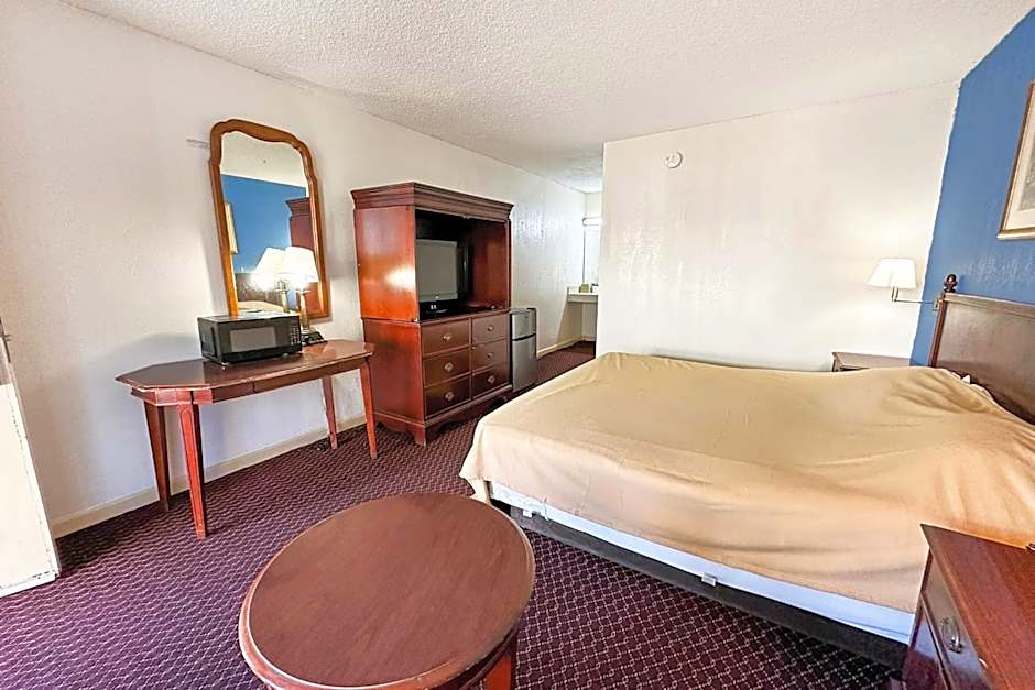 Super Inn & Suites by OYO Milledgeville