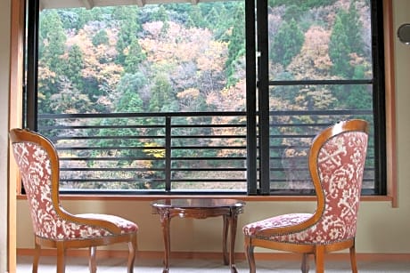 Japanese-Style Room