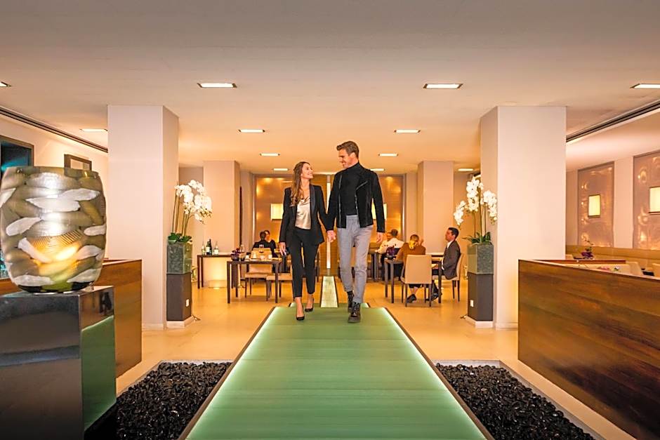 Excelsior Hotel Ernst