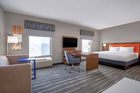 King Studio with Sofa Bed - Non-Smoking