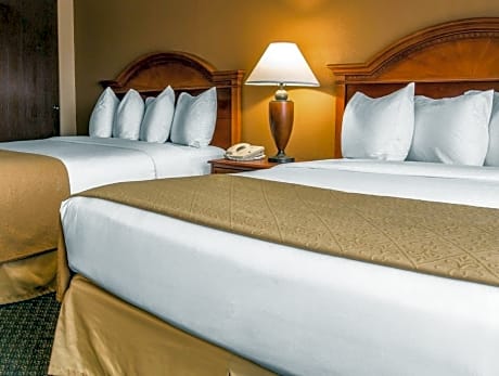 Queen Room with Two Queen Beds - Non-Smoking