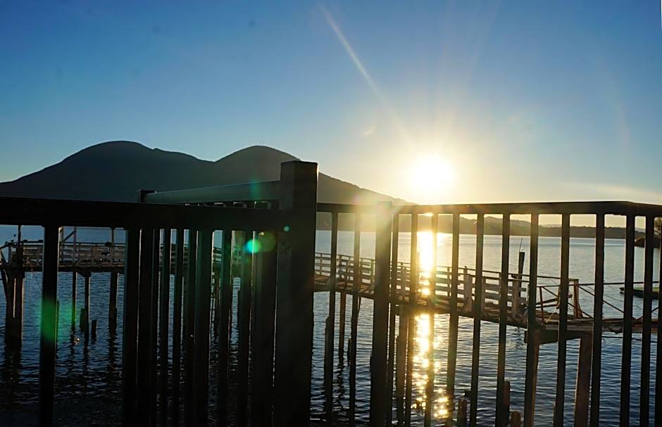 Lake Marina Inn