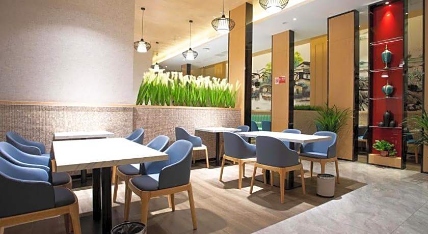 GreenTree Eastern Hotel Henan Anyang Hua County Wuzhou Xinshidai Square