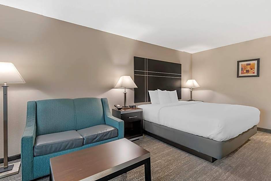 Photo 1 of 3 of 1 King Bed Suite