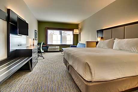 King Suite with Sofa Bed - Non-Smoking