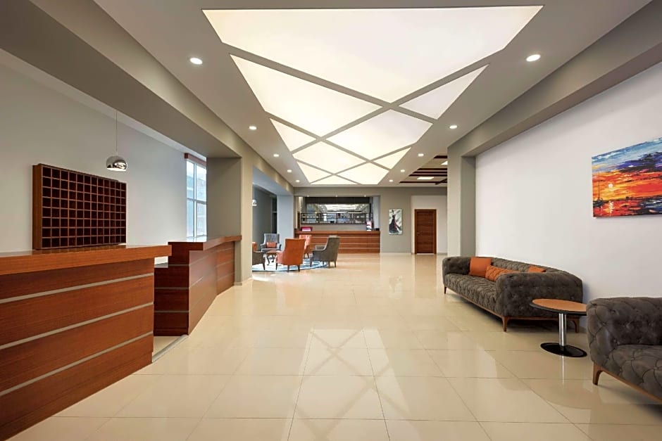 Hawthorn Suites by Wyndham Cerkezkoy