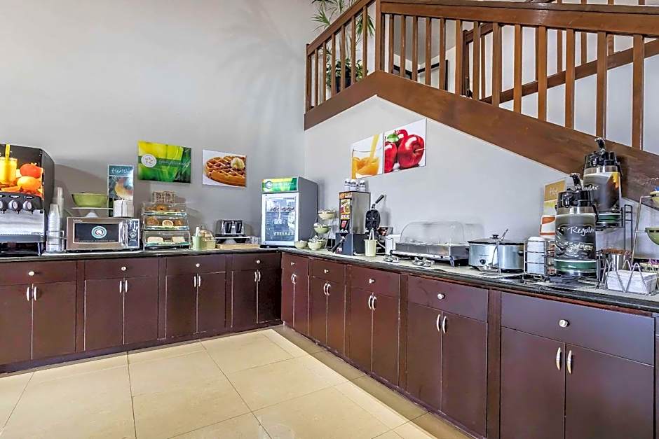 Quality Inn & Suites Stuttgart North