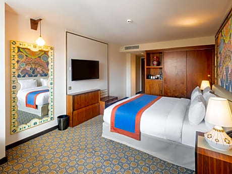 Privilege King Room with Bay View