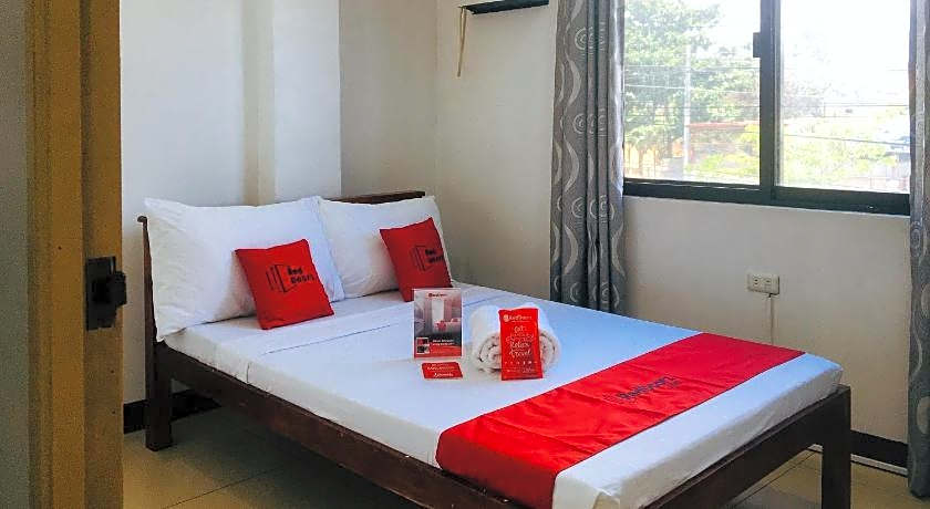 RedDoorz @ El Cuarto SRP Talisay