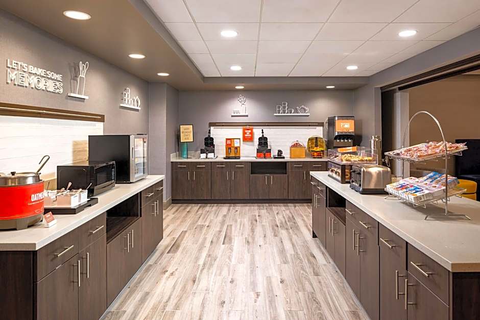 Hampton Inn By Hilton And Suites Manteca