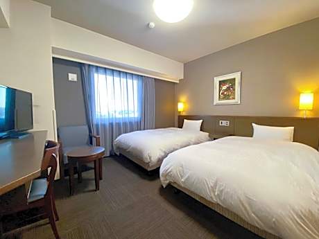 Twin Room - Non-Smoking