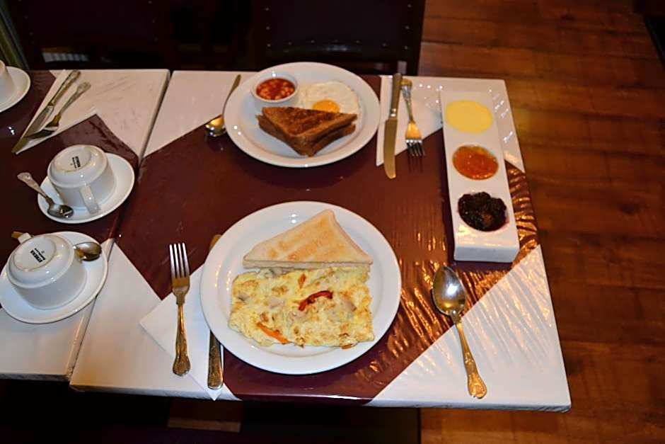 Hyde Park Court Hotel