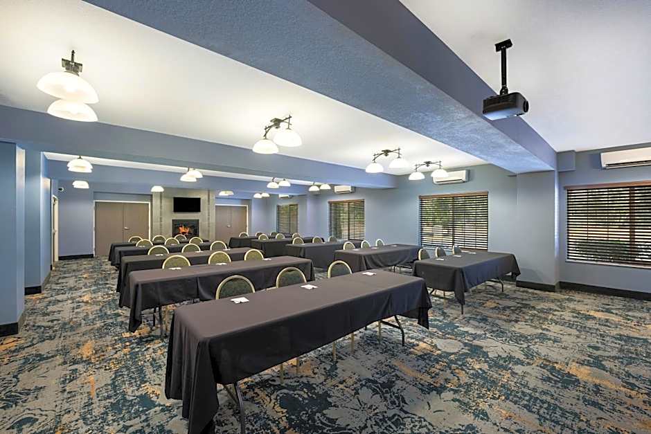 Best Western Plus Mountain View Auburn Inn
