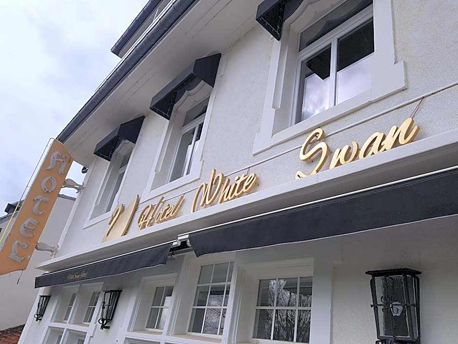 hotel whiteswan