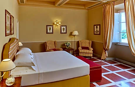 Deluxe Double Room (2 adults)