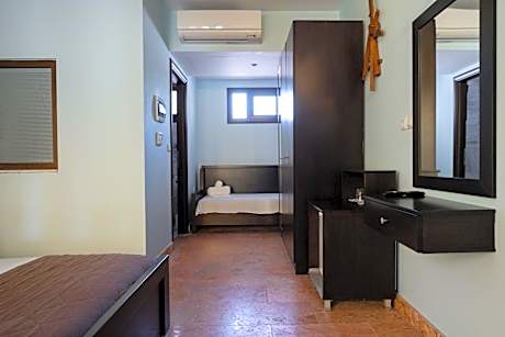 Triple Room with Garden View