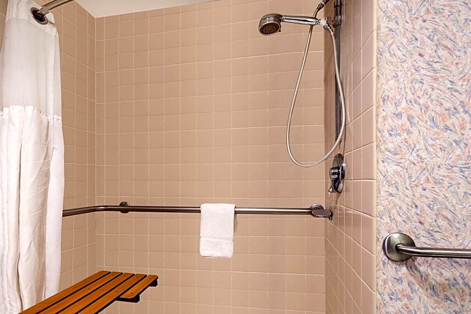 Ramada by Wyndham Kent Seattle Area