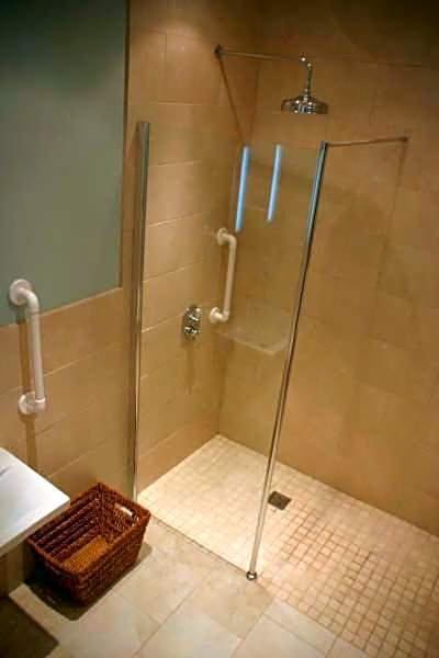 Ty Newydd Country Hotel