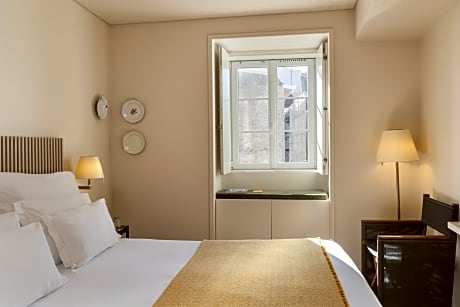 Alfama Standard Room