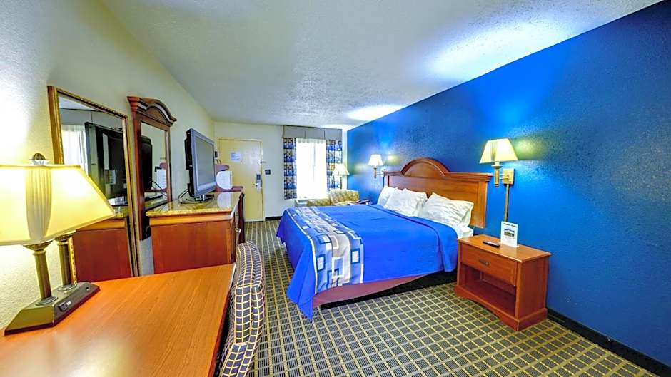 Dahlonega Mountain Inn