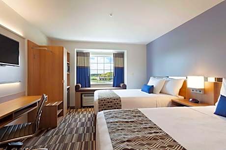 Queen Room with Two Queen Beds- Disability Access - Non-Smoking