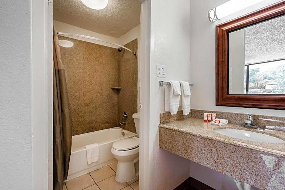 OYO Hotel Bossier City LA - Red River