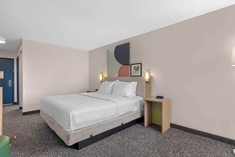 Spark by Hilton Fredericksburg Southpoint