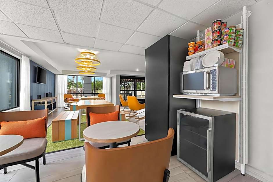 Spark by Hilton Biloxi Ocean Springs