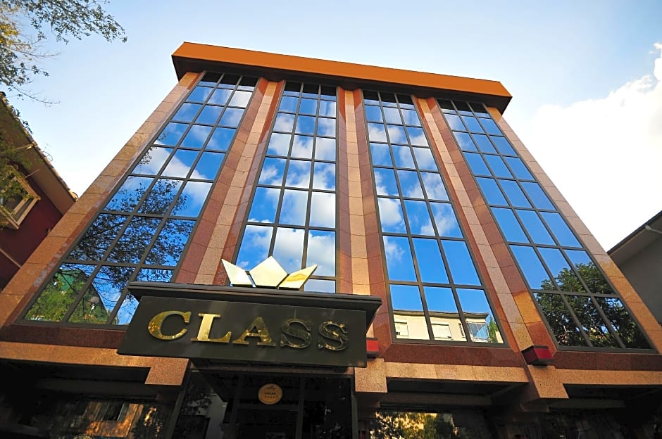 Class Hotel