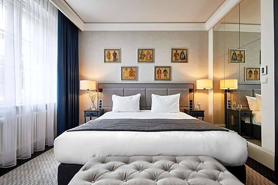 Hotel Teatro Boutique Old Town - Destigo Hotels